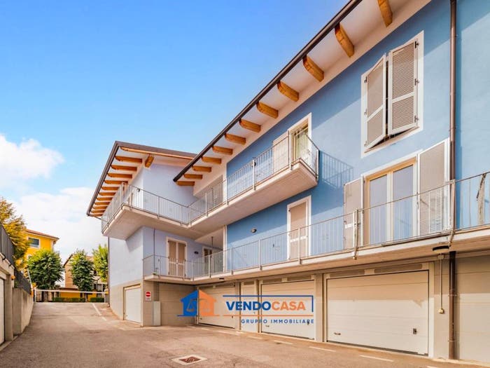 Appartamento bilocale in vendita in Viale Vittorio Veneto, Centro, Carrù