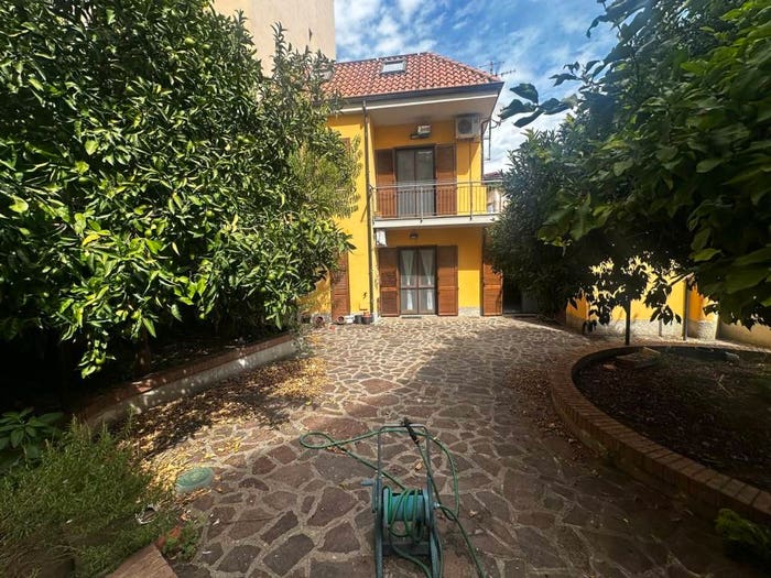 Casa con 6 locali in vendita in Via Nuova, Centro Storico, Catanzaro
