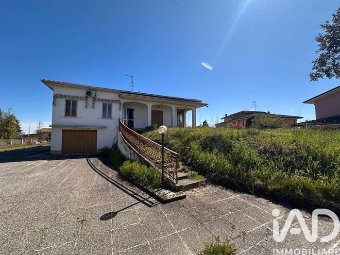 Casa con 6 locali in vendita in Via CANTONE VECCHIA, San Giovanni del Dosso