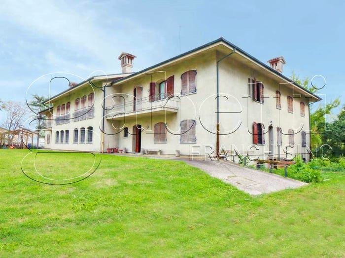 Casa con 6 locali in vendita in Via per Burana, Centro, Bondeno