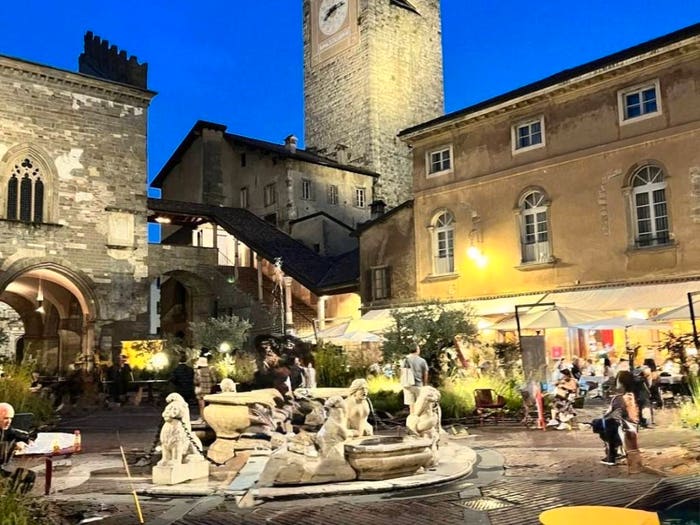 Appartamento trilocale in vendita in Via Bartolomeo Colleoni, Duomo Piazza Vecchia, Bergamo