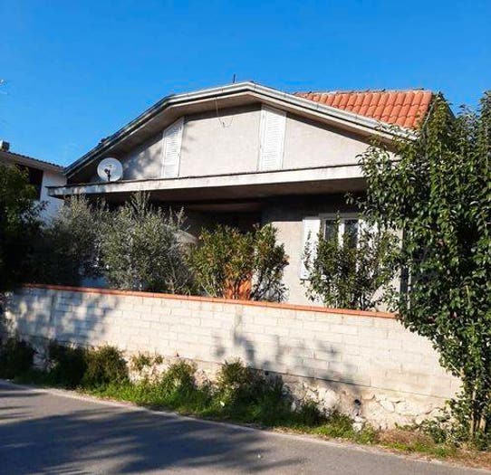 Casa con 5 locali in vendita in Via Cartiera, Cartiera Stazione, Ferentino