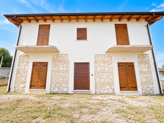 Casa con 5 locali in vendita in Via Nuova, Borgo Via Nuova, Avezzano