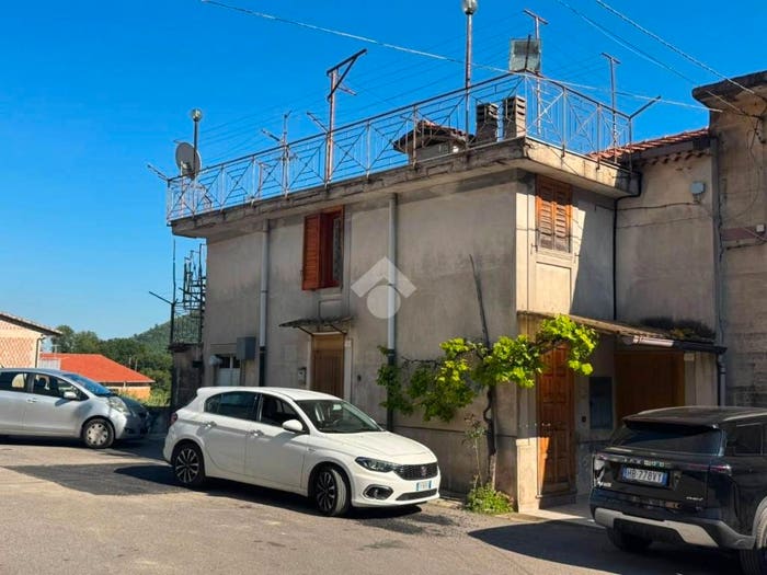 Casa trilocale in vendita in Via Casa Della Calce, Centro, Castiglione del Genovesi