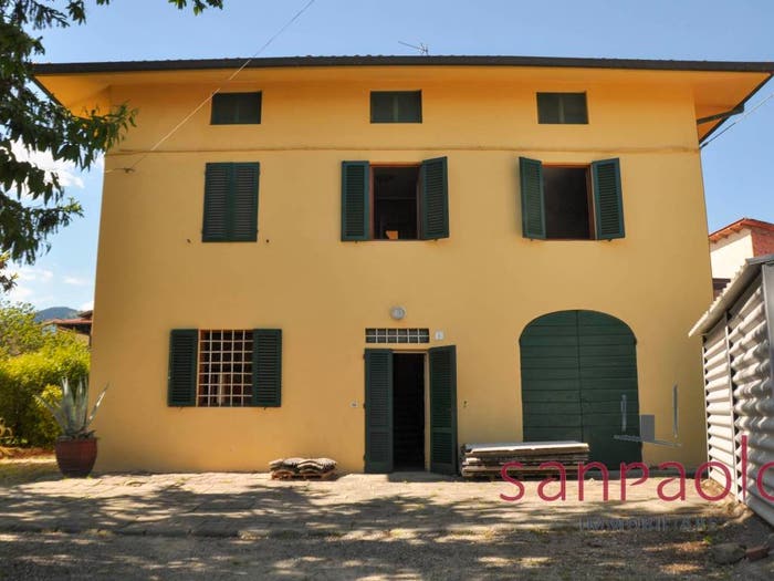 Casa con 6 locali in vendita in Via per San Gennaro, Collodi Ponte all'Abate Monte a Pescia, Pescia