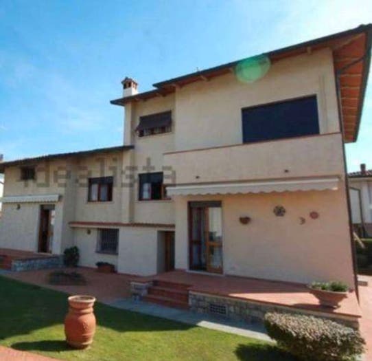 Casa con 6 locali in vendita in Via Scassicarli, Centro, Forte dei Marmi