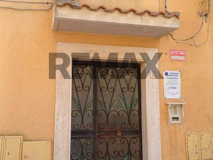 Appartamento con 5 locali in vendita in Favara