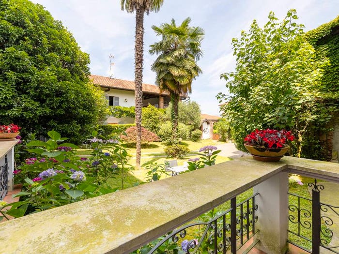 Casa con 6 locali in vendita in Piazza Martiri, Centro, Borgo Ticino