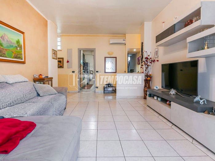 Appartamento trilocale in vendita in Via Fratelli Antona Traversi, Vialba, Milano