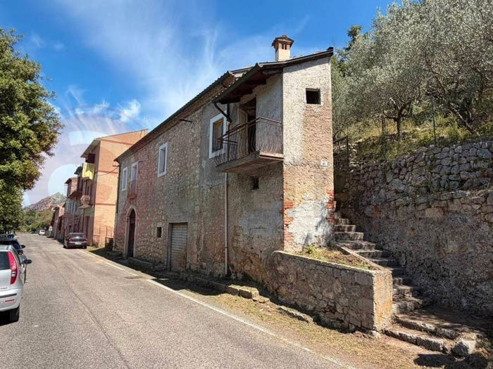 Casa quadrilocale in vendita in Via Roma, Centro, Castrocielo