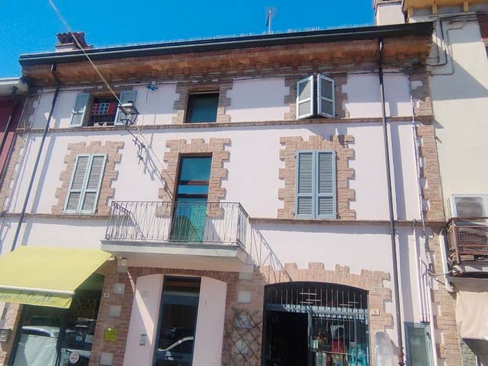 Appartamento trilocale in vendita in Via Guglielmo Marconi, Centro, Carpaneto Piacentino