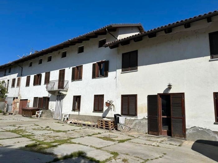 Casa quadrilocale in vendita in Strada Pratomorone, Pratomorone, Tigliole