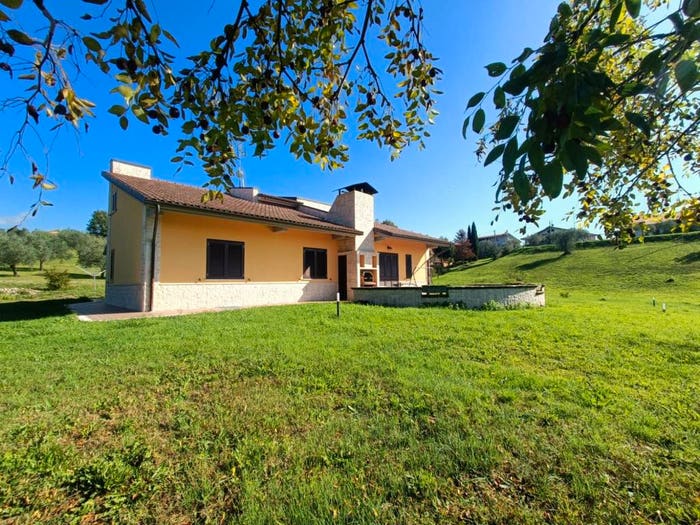 Casa con 5 locali in vendita in Contrada Fonte Costanzo, Isernia