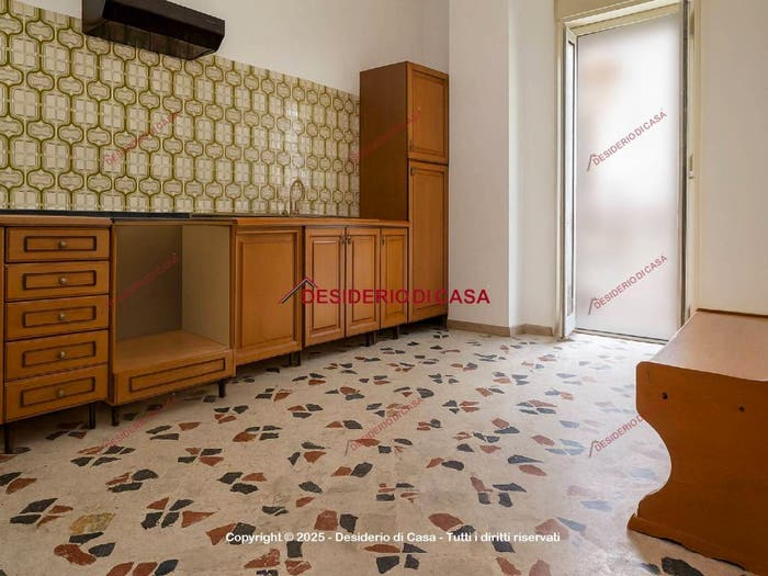 Appartamento con 5 locali in vendita in Via Dottor Filippo Buttitta, Centro, Bagheria