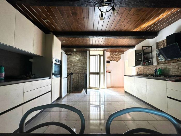 Casa con 6 locali in vendita in Località Calzoppo, Piandimeleto