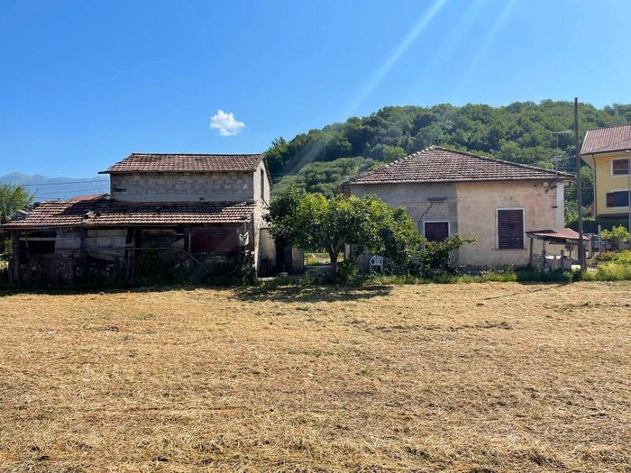 Casa trilocale in vendita in Via Francesco Petrarca, Centro, Isola del Liri