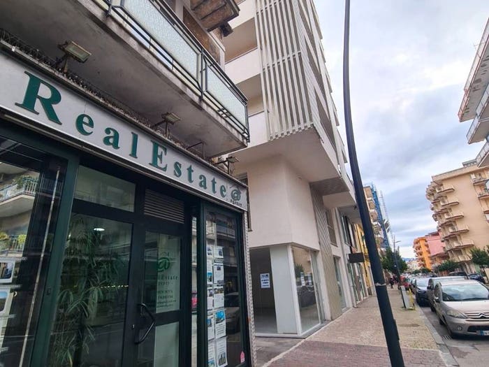 Appartamento trilocale in vendita in Via Paolo Baratta, Centro, Battipaglia