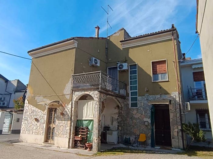 Casa con 5 locali in vendita in Via Settembre, Centro, Portalbera