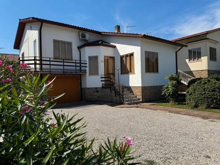 Casa con 5 locali in vendita in Via Provinciale Ovest, Centro, Arquà Polesine