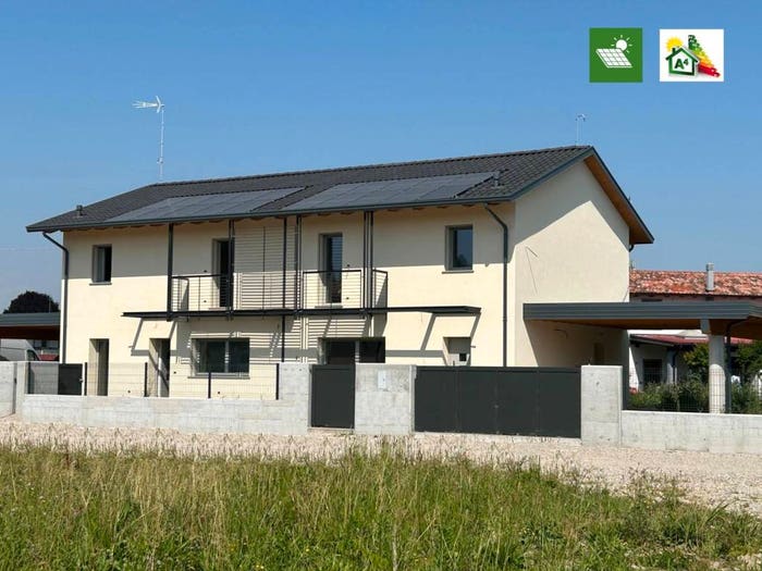 Casa con 5 locali in vendita in Via Latisana, Centro, Varmo