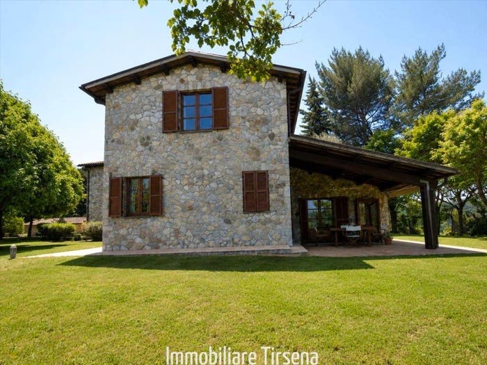 Casa con 6 locali in vendita in Centro, Orvieto