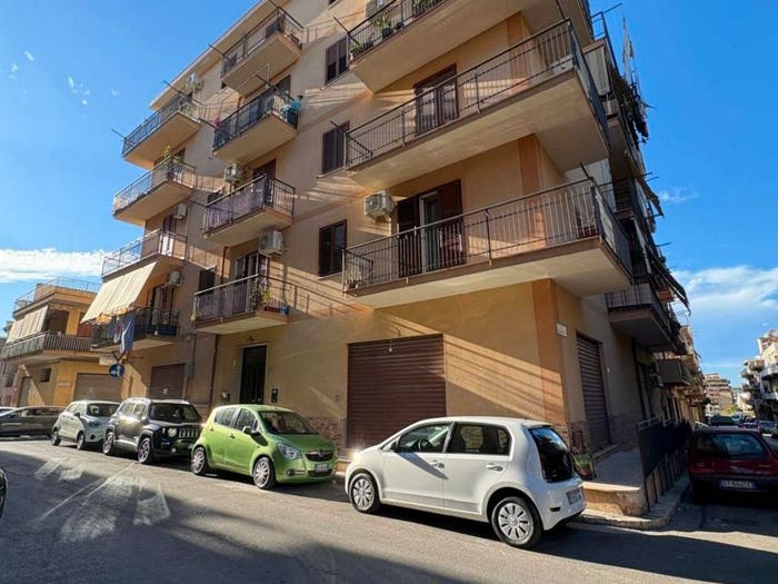 Appartamento quadrilocale in vendita in Via Mortillaro, Centro, Bagheria