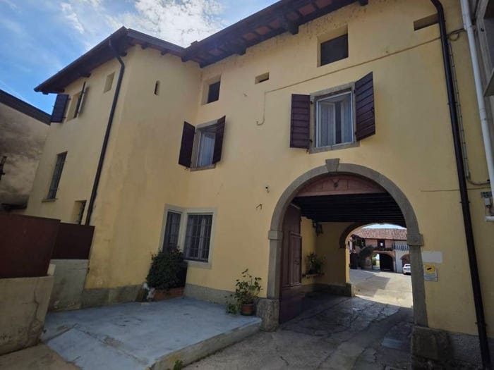 Casa con 6 locali in vendita in Via Cividale, Ziracco, Remanzacco