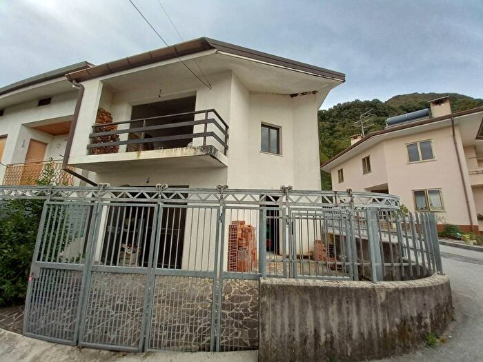 Casa quadrilocale in vendita in Via Muris, Cornino, Forgaria nel Friuli