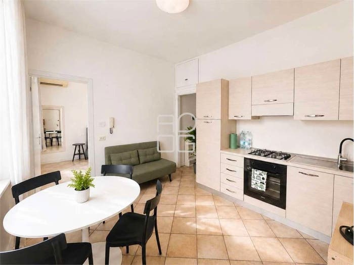 Appartamento bilocale in vendita in Via Mazzini, Centro Storico, Desenzano del Garda