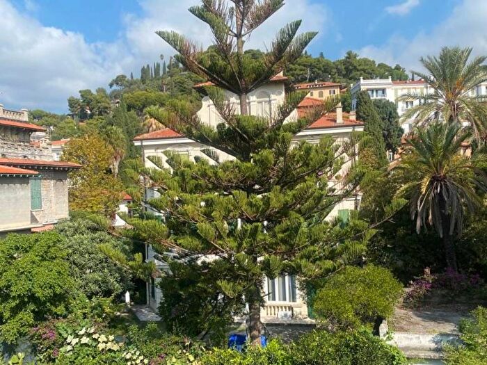 Appartamento quadrilocale in vendita in Via Vittorio Veneto, Centro, Bordighera