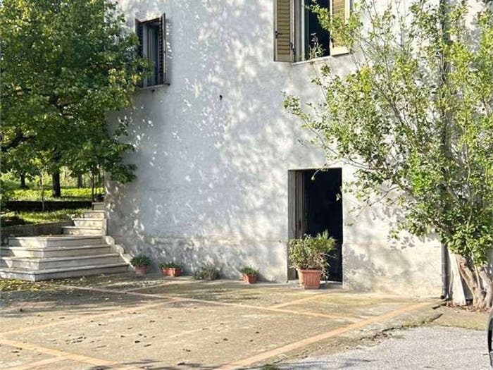 Appartamento con 5 locali in vendita in Località massa, Faicchio