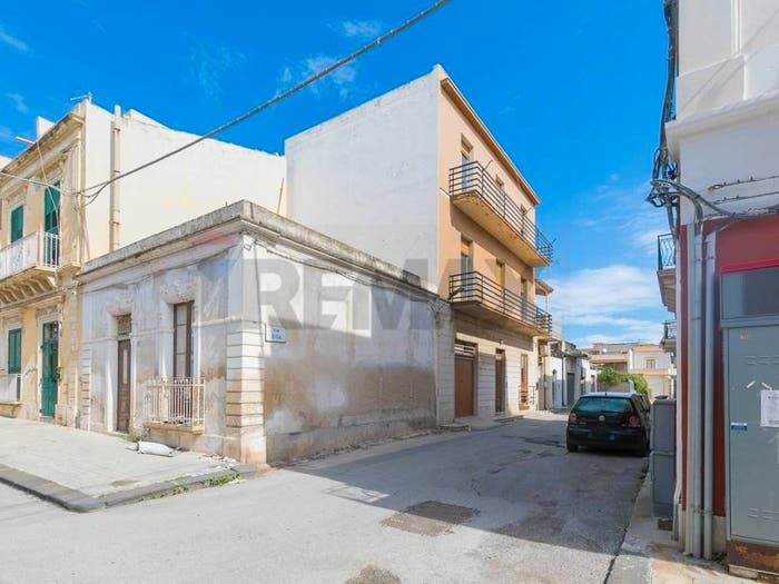 Casa con 6 locali in vendita in Centro, Avola