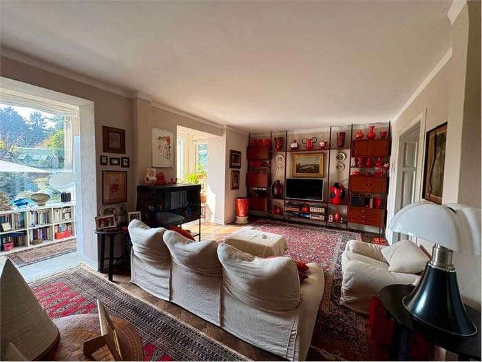 Casa con 6 locali in vendita in via Montanara, Velate Avigno, Varese