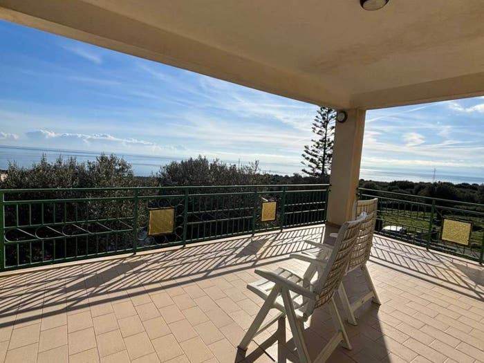 Casa con 6 locali in vendita in Amendolara