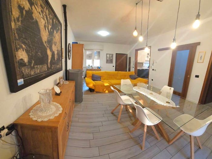 Casa quadrilocale in vendita in Viale Europa, Centro, Corte de' Frati