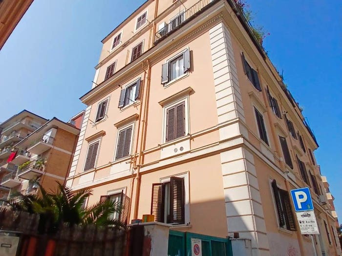 Appartamento trilocale in vendita in Via Alba, Re di Roma, Roma