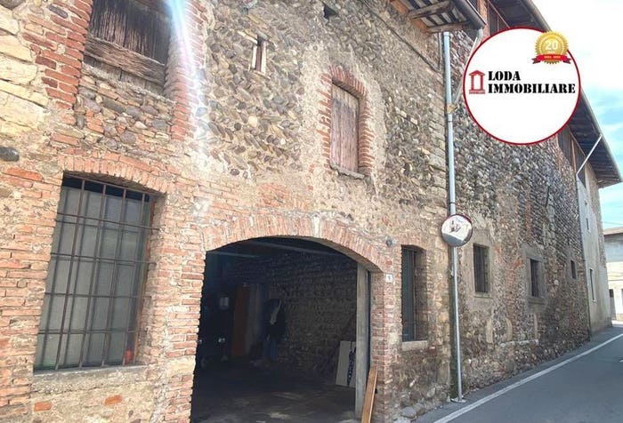 Casa con 5 locali in vendita in Via Santa Maria Elisabetta, Palosco