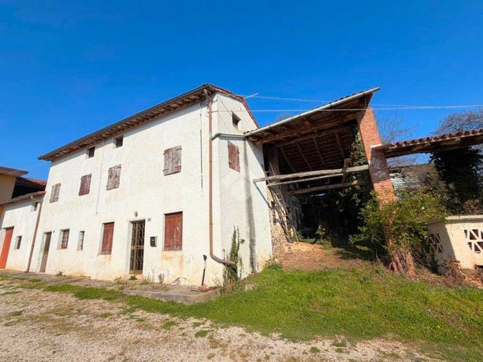 Casa trilocale in vendita in Via Dante Alighieri, Fara Vicentino