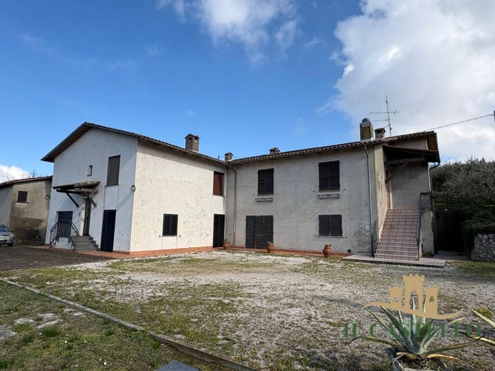 Casa con 5 locali in vendita in Centro, Paciano