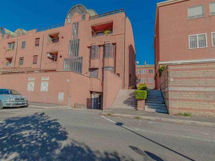 Appartamento trilocale in vendita in Via Levanzo, Borghesiana, Roma
