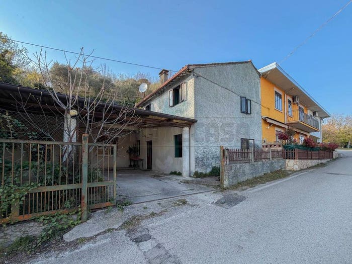 Casa con 6 locali in vendita in Via Lupia, Val Liona