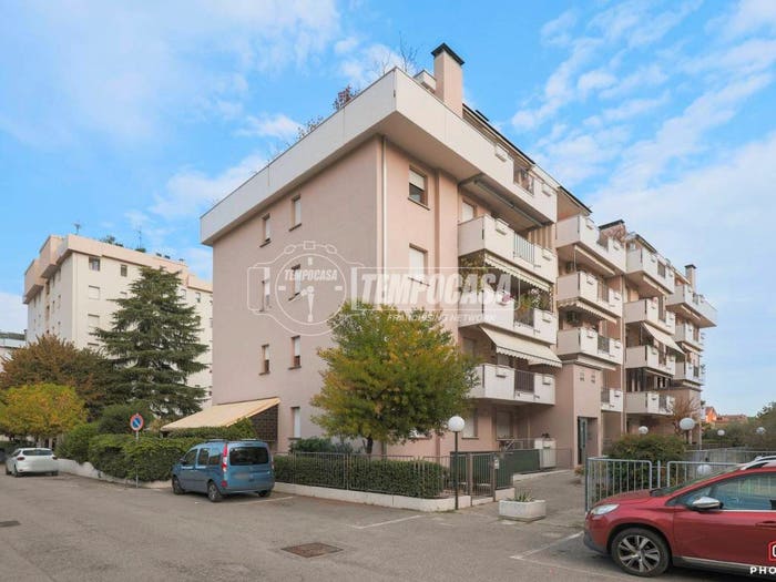Appartamento quadrilocale in vendita in Via Vincenzo Bellini, Pedagna Monte Catone, Imola
