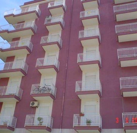 Appartamento con 6 locali in vendita in Via Madre Teresa Di Calcutta, Montelepre