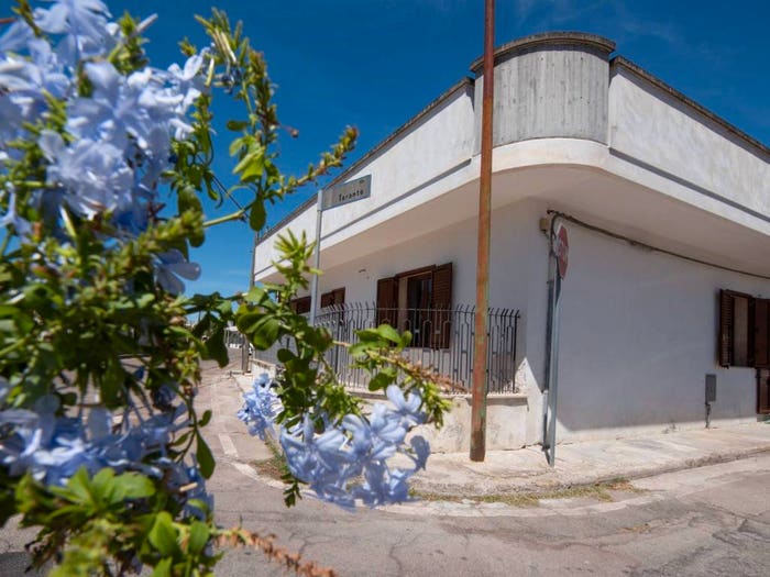 Casa con 6 locali in vendita in Via Sicilia, Centro, Melendugno