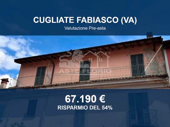 Appartamento con 6 locali in vendita in Via Pietro Pagliolico D, CugliateFabiasco
