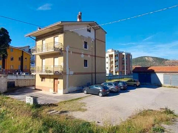 Casa con 6 locali in vendita in Via Nazionale, Selva, Altino