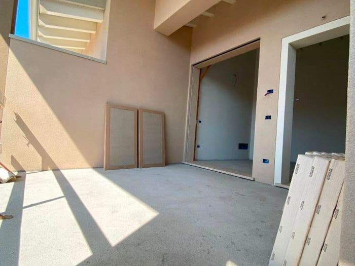 Appartamento trilocale in vendita in Via Arturo Benedetti Micheangeli, Ospitaletto