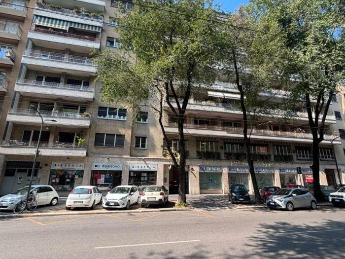 Appartamento quadrilocale in vendita in Via Lomellina, Argonne Corsica, Milano