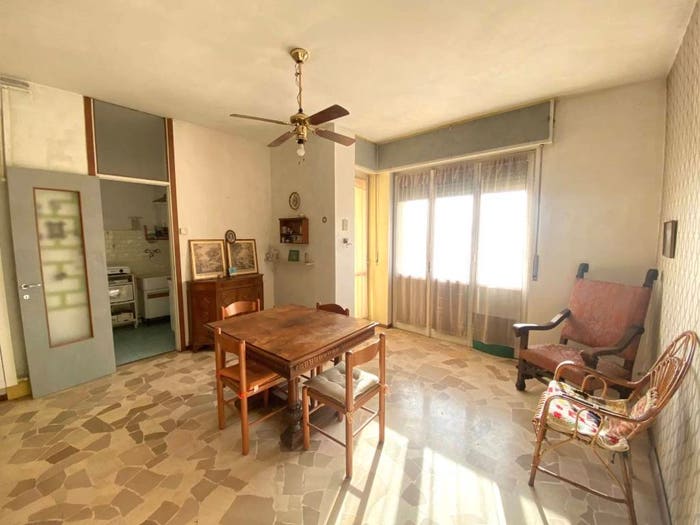 Appartamento bilocale in vendita in Via Armando Diaz, Centro, Erba