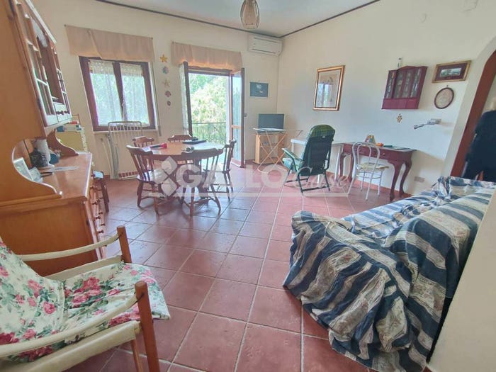 Appartamento trilocale in vendita in Latino Cda San Giuliano, Paola